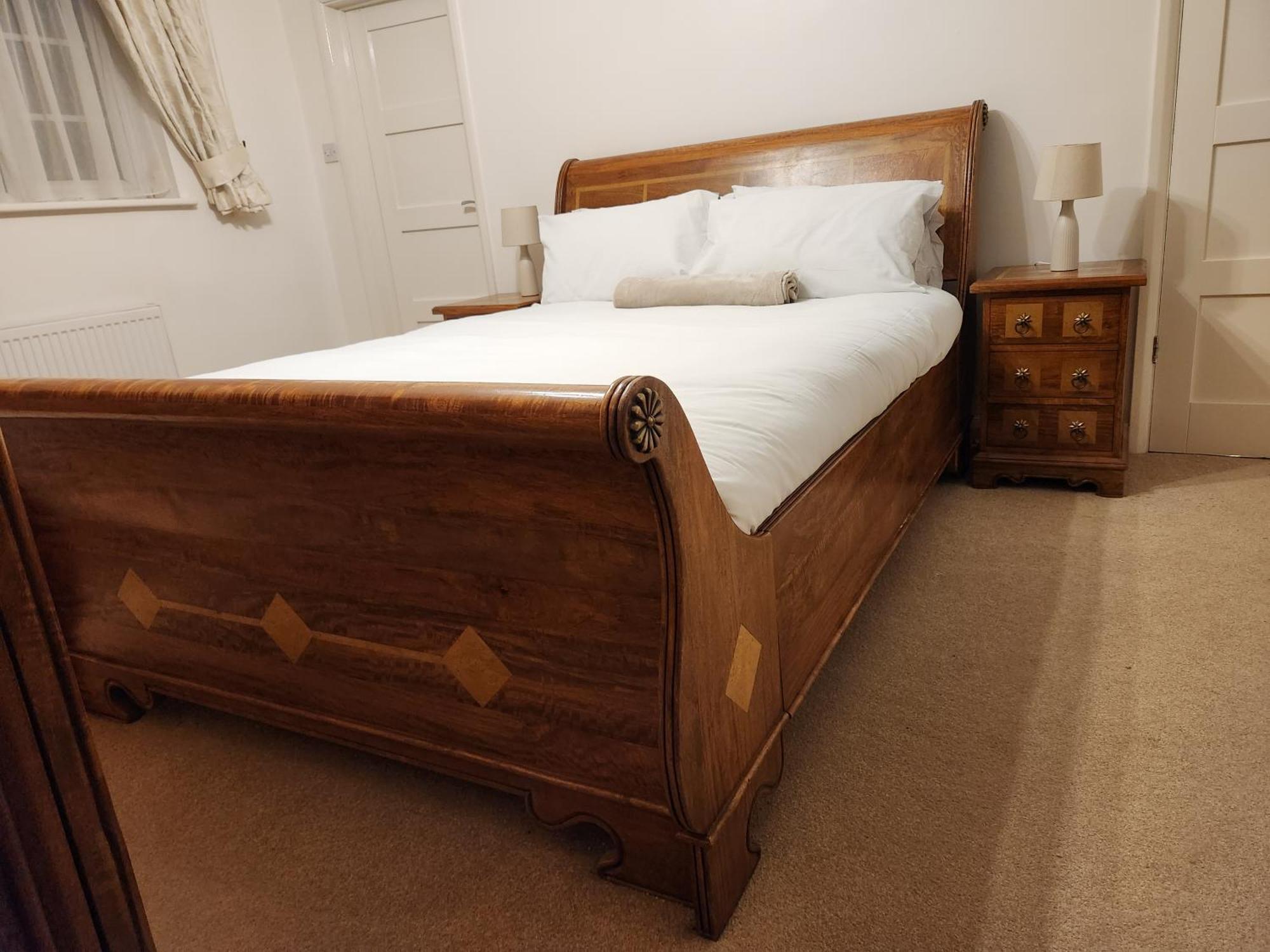 Elmdon House With 4 Spacious Bedrooms To Choose Birmingham Bagian luar foto